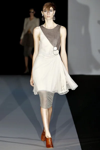 Look 12